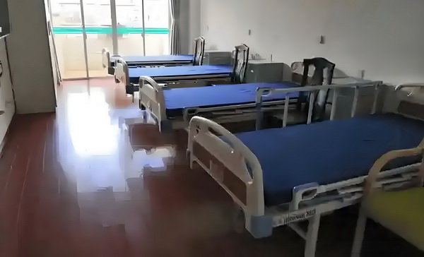 深圳迁户地址_《南京照相馆》很好,能爆! 南京照相馆人也苦越痛